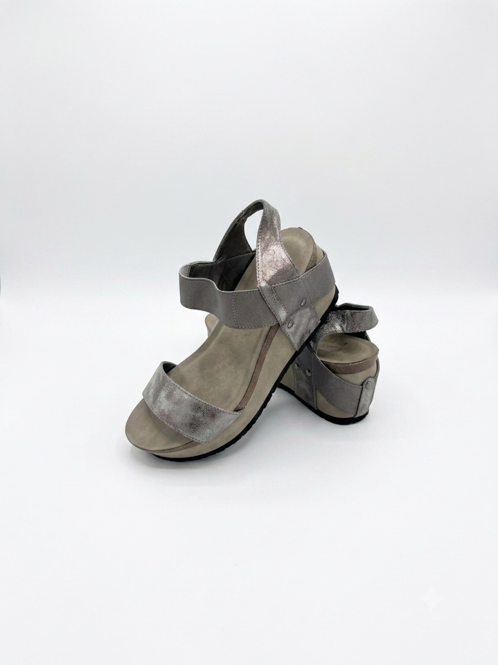 Crown Vintage Silver Metallic Platform Sandals with Neutral Base - Picture 2 of 2